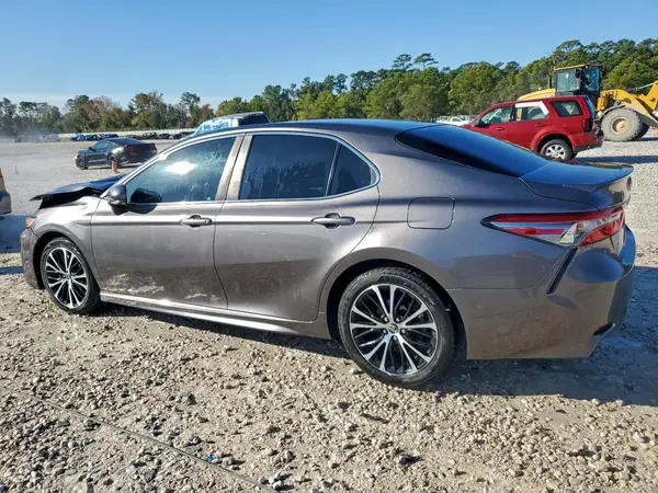 4T1B11HK9JU120595 2018 TOYOTA CAMRY - Image 2