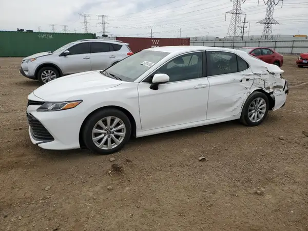 4T1B11HK9JU121455 2018 TOYOTA CAMRY - Image 1
