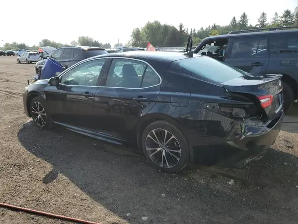 4T1B11HK9JU122542 2018 TOYOTA CAMRY - Image 2