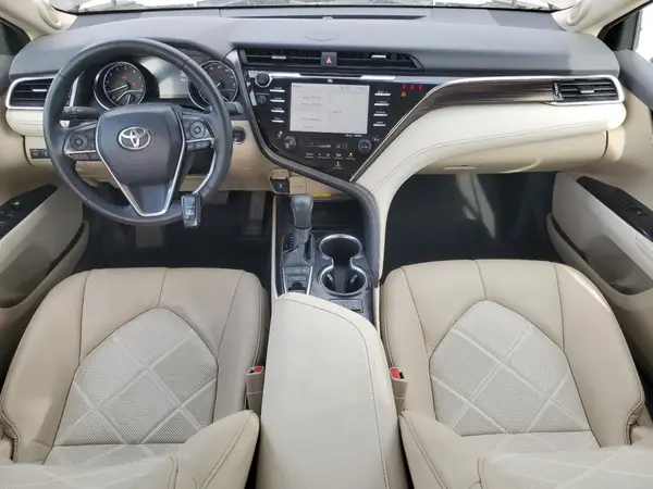 4T1B11HK9JU125585 2018 TOYOTA CAMRY - Image 8
