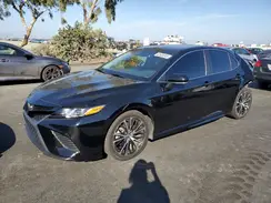 4T1B11HK9JU133833 2018 TOYOTA CAMRY