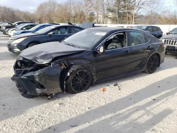 4T1B11HK9JU134819 2018 TOYOTA CAMRY - Image 1