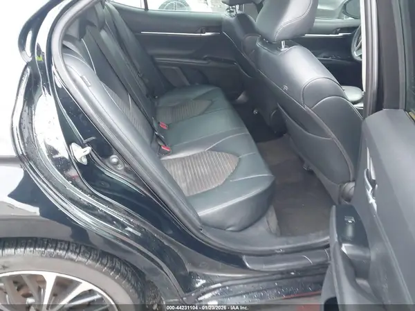 4T1B11HK9JU134996 2018 TOYOTA CAMRY - Image 8