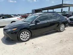 4T1B11HK9JU136702 2018 TOYOTA CAMRY