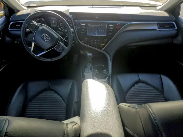 4T1B11HK9JU139163 2018 TOYOTA CAMRY - Image 8