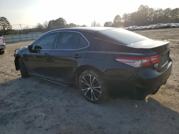 4T1B11HK9JU139194 2018 TOYOTA CAMRY - Image 2