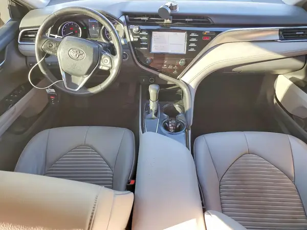 4T1B11HK9JU140281 2018 TOYOTA CAMRY - Image 8