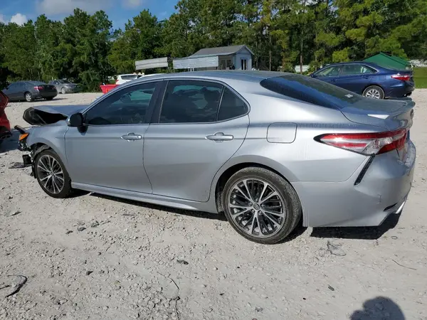 4T1B11HK9JU141527 2018 TOYOTA CAMRY - Image 2