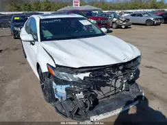 4T1B11HK9JU141706 2018 TOYOTA CAMRY