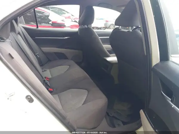 4T1B11HK9JU143987 2018 TOYOTA CAMRY - Image 8