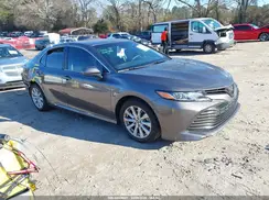 4T1B11HK9JU144752 2018 TOYOTA CAMRY