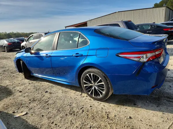 4T1B11HK9JU149871 2018 TOYOTA CAMRY - Image 2