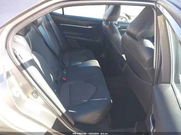 4T1B11HK9JU150468 2018 TOYOTA CAMRY - Image 8