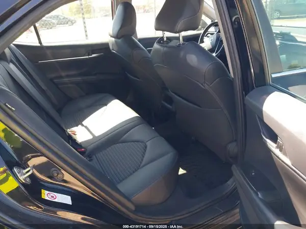 4T1B11HK9JU150552 2018 TOYOTA CAMRY - Image 8
