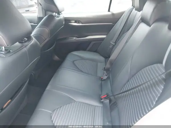 4T1B11HK9JU156349 2018 TOYOTA CAMRY - Image 8