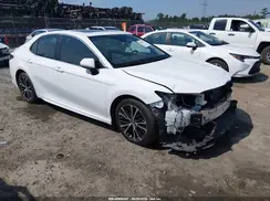 4T1B11HK9JU158327 2018 TOYOTA CAMRY