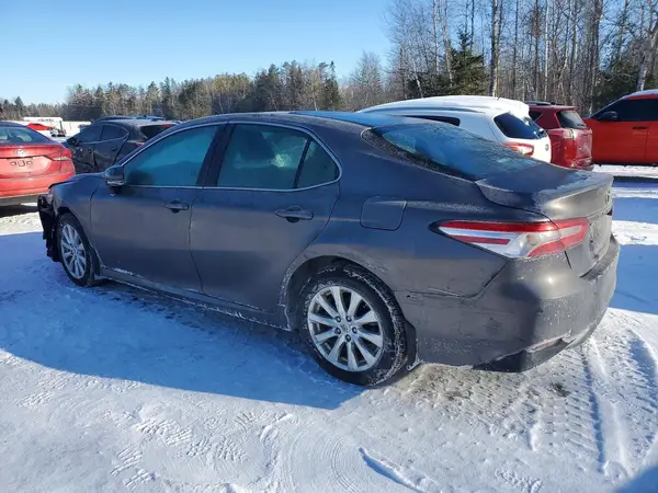 4T1B11HK9JU505431 2018 TOYOTA CAMRY - Image 2