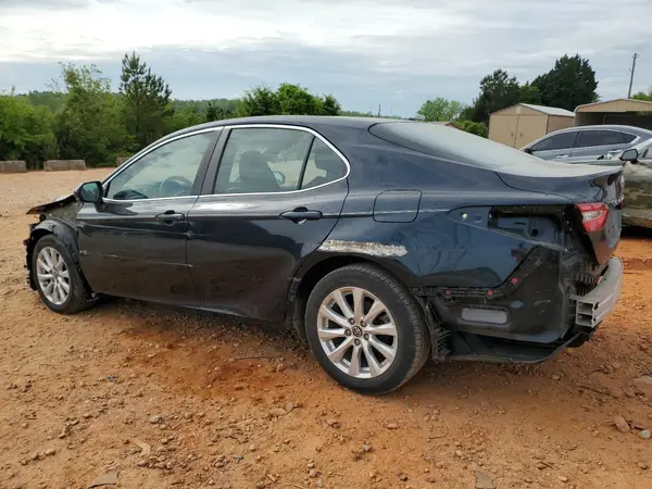 4T1B11HK9JU507437 2018 TOYOTA CAMRY - Image 2