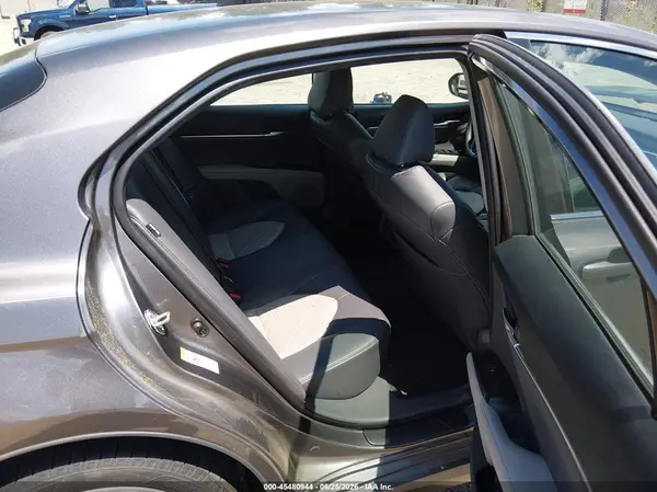 4T1B11HK9JU508278 2018 TOYOTA CAMRY - Image 8