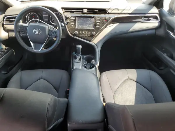 4T1B11HK9JU508782 2018 TOYOTA CAMRY - Image 8
