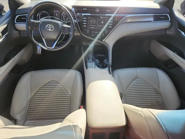 4T1B11HK9JU511763 2018 TOYOTA CAMRY - Image 8