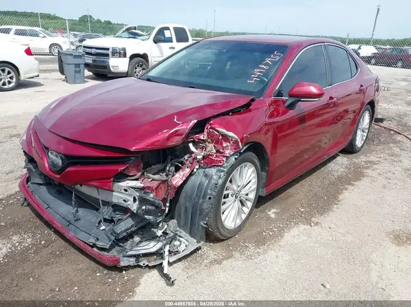 4T1B11HK9JU512802 2018 TOYOTA CAMRY - Image 2