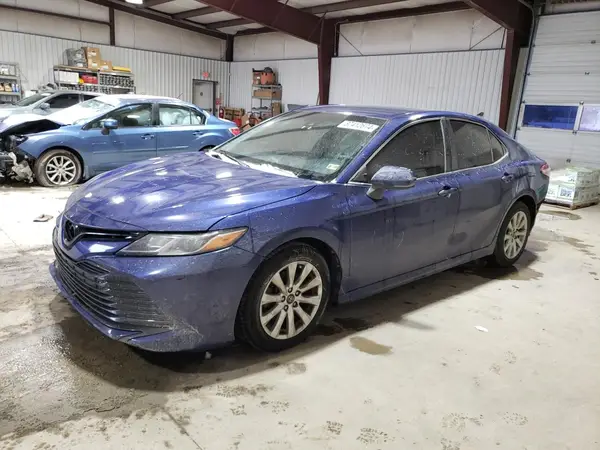 4T1B11HK9JU513545 2018 TOYOTA CAMRY - Image 1