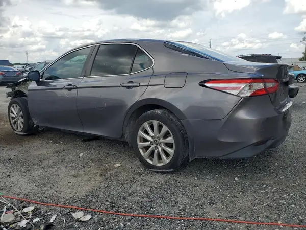 4T1B11HK9JU516896 2018 TOYOTA CAMRY - Image 2