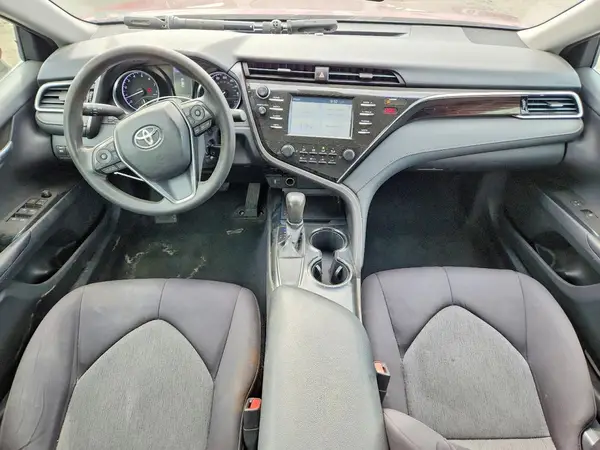4T1B11HK9JU518549 2018 TOYOTA CAMRY - Image 8