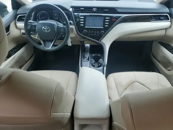 4T1B11HK9JU519877 2018 TOYOTA CAMRY - Image 8