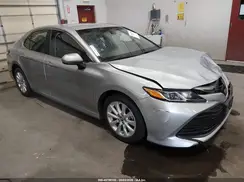 4T1B11HK9JU520589 2018 TOYOTA CAMRY