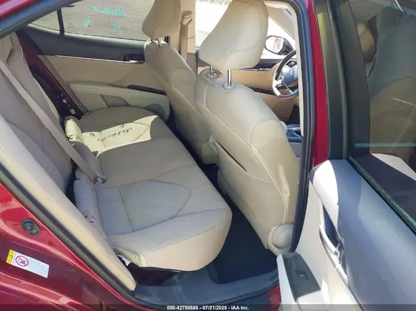4T1B11HK9JU520849 2018 TOYOTA CAMRY - Image 8