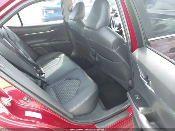 4T1B11HK9JU522309 2018 TOYOTA CAMRY - Image 8