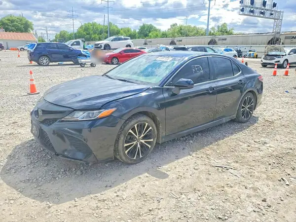 4T1B11HK9JU522505 2018 TOYOTA CAMRY - Image 1