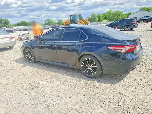 4T1B11HK9JU522505 2018 TOYOTA CAMRY - Image 2