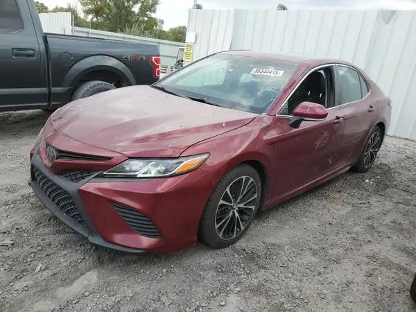 4T1B11HK9JU524013 2018 TOYOTA CAMRY - Image 1