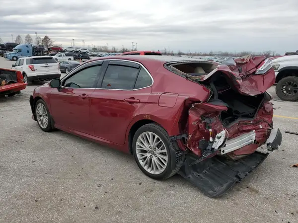 4T1B11HK9JU524349 2018 TOYOTA CAMRY - Image 2