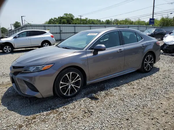4T1B11HK9JU535562 2018 TOYOTA CAMRY - Image 1