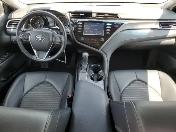 4T1B11HK9JU535562 2018 TOYOTA CAMRY - Image 8
