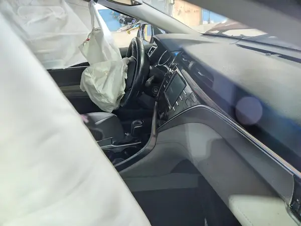 4T1B11HK9JU536615 2018 TOYOTA CAMRY - Image 8