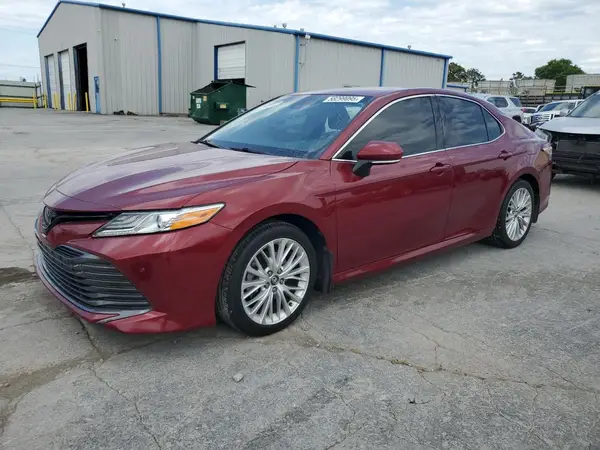 4T1B11HK9JU538820 2018 TOYOTA CAMRY - Image 1