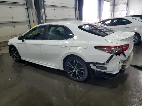 4T1B11HK9JU539059 2018 TOYOTA CAMRY - Image 2