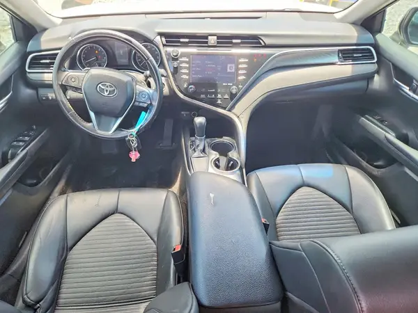 4T1B11HK9JU539319 2018 TOYOTA CAMRY - Image 8