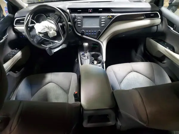 4T1B11HK9JU543418 2018 TOYOTA CAMRY - Image 8