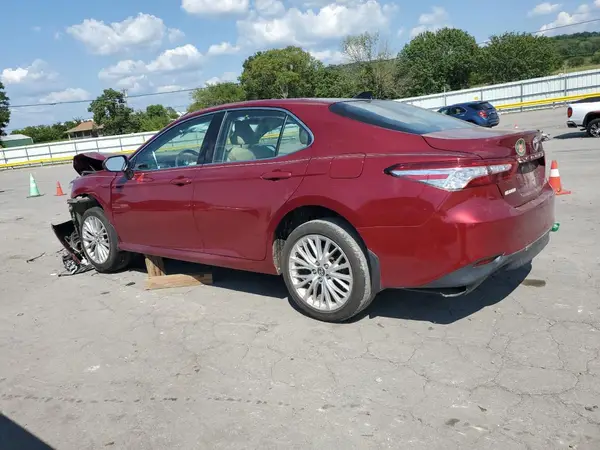 4T1B11HK9JU543841 2018 TOYOTA CAMRY - Image 2