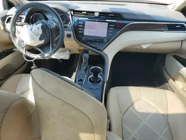 4T1B11HK9JU543841 2018 TOYOTA CAMRY - Image 8