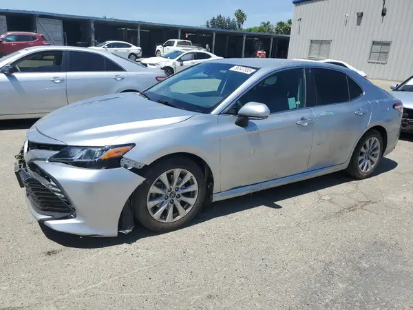 4T1B11HK9JU546691 2018 TOYOTA CAMRY - Image 1