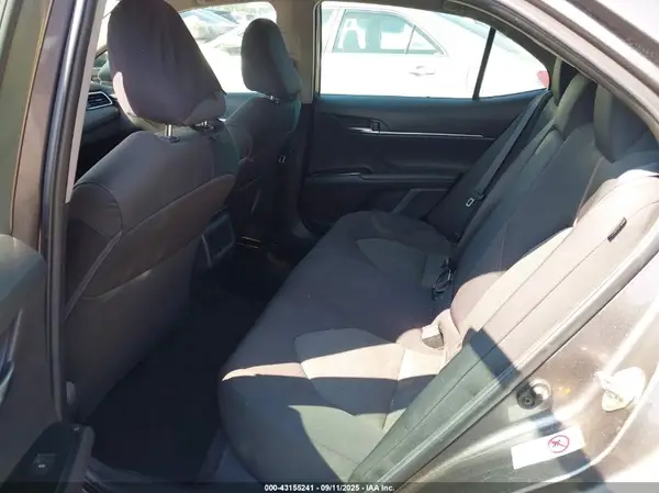 4T1B11HK9JU546979 2018 TOYOTA CAMRY - Image 8