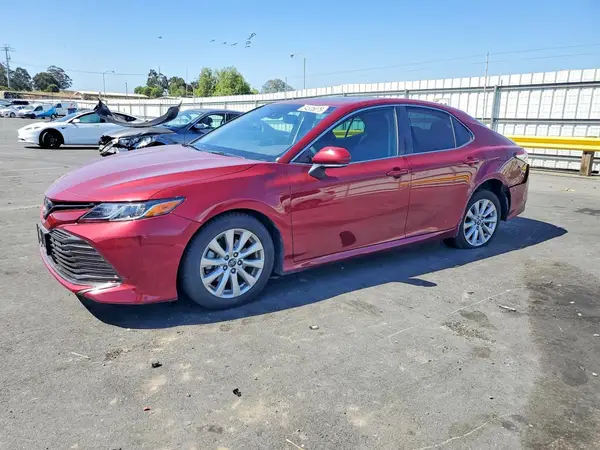 4T1B11HK9JU548974 2018 TOYOTA CAMRY - Image 1