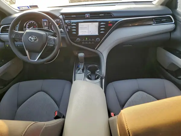 4T1B11HK9JU549462 2018 TOYOTA CAMRY - Image 8